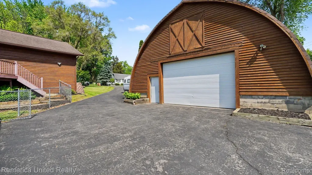 339 S Collins Street Fowlerville Village MI 48836
