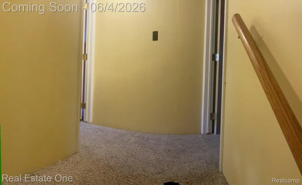 25963 Powers Avenue Dearborn Heights City MI 48125