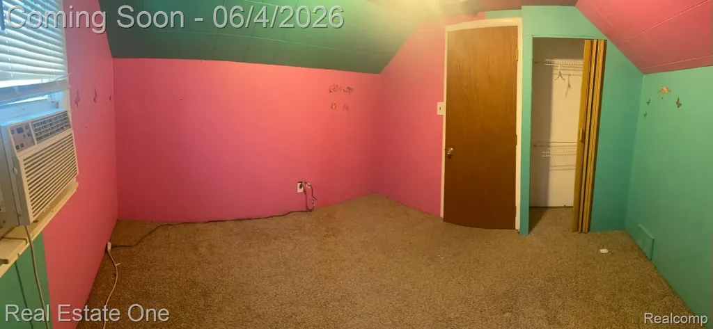 25963 Powers Avenue Dearborn Heights City MI 48125