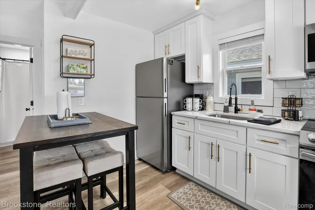 6330 W Houghton Lake Drive Roscommon Township MI 48629