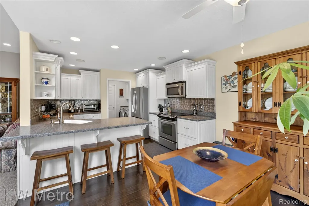 717 Koreys Circle Blissfield Village MI 49228