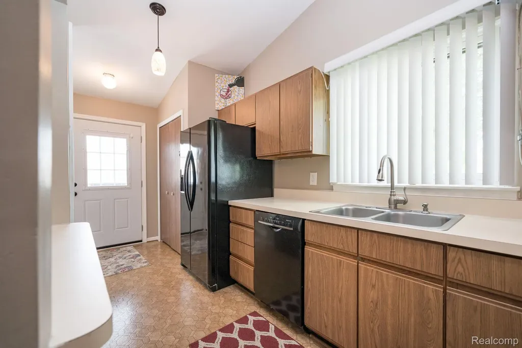 61957 Ticonderoga Drive South Lyon City MI 48178