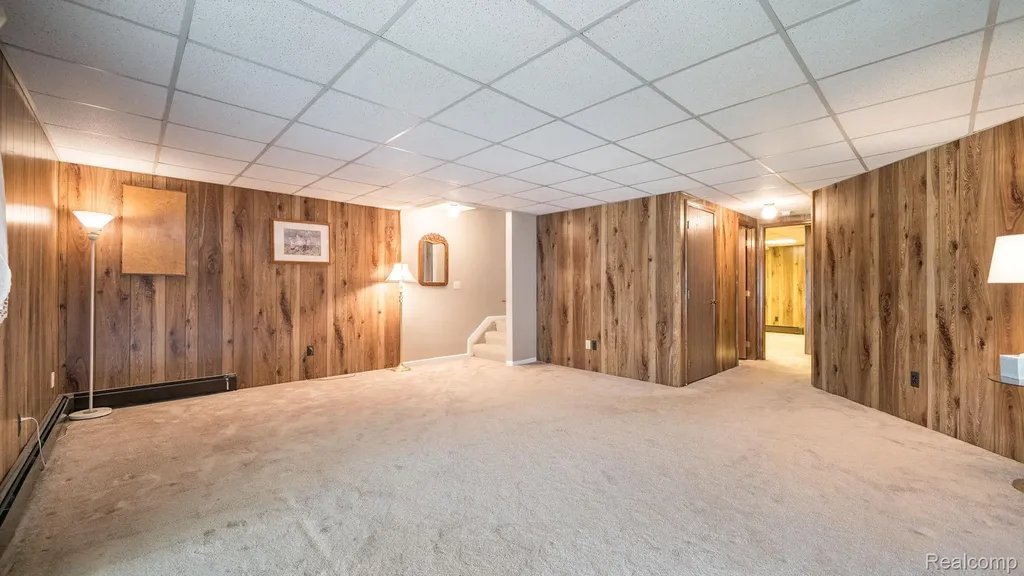 61957 Ticonderoga Drive South Lyon City MI 48178