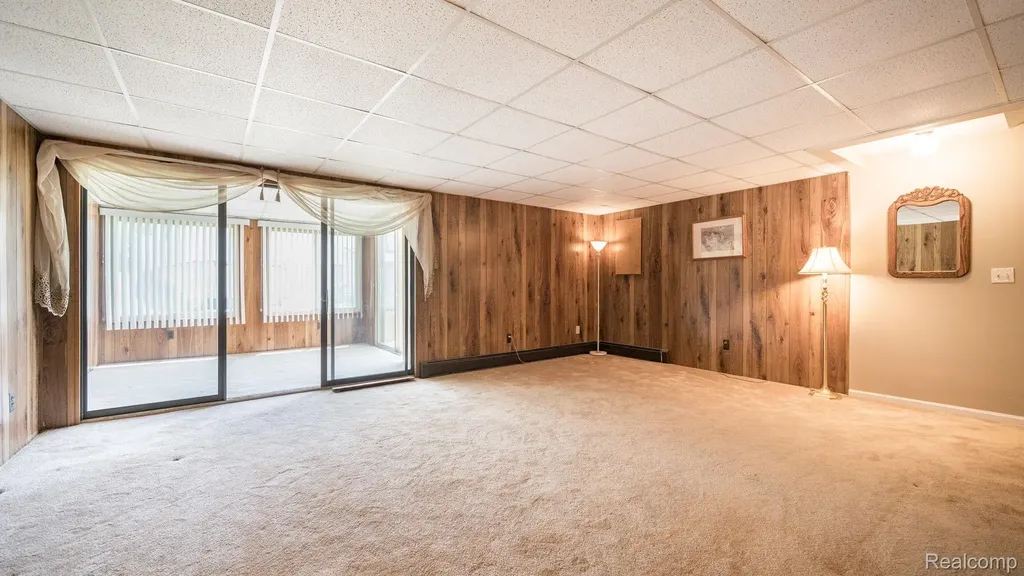 61957 Ticonderoga Drive South Lyon City MI 48178