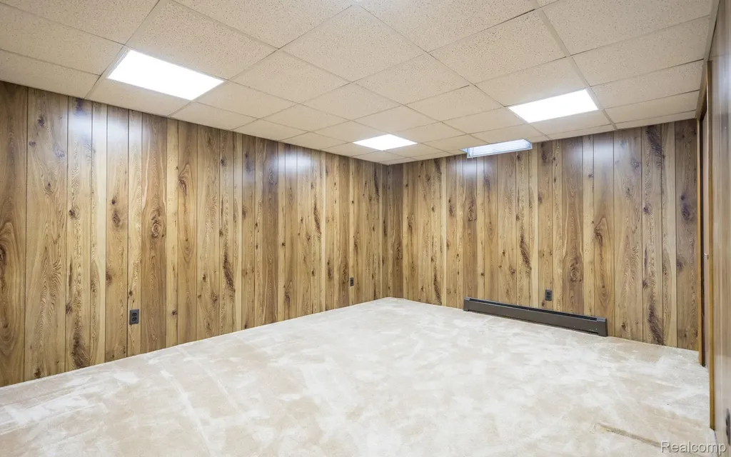 61957 Ticonderoga Drive South Lyon City MI 48178