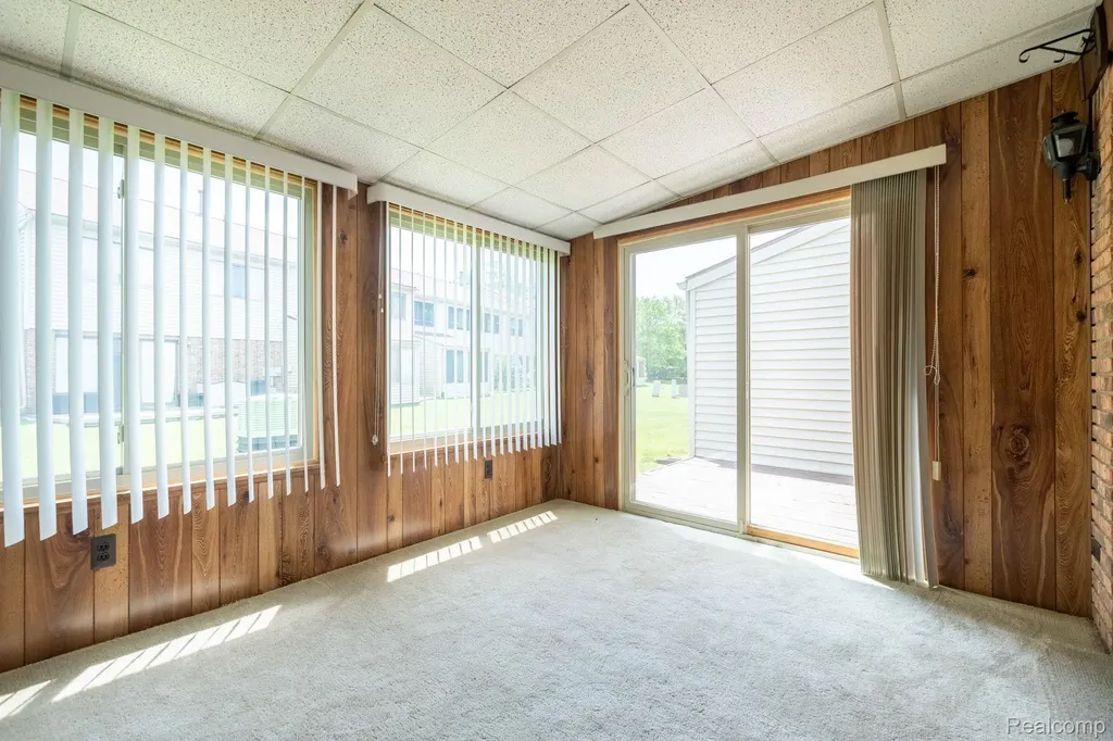 61957 Ticonderoga Drive South Lyon City MI 48178