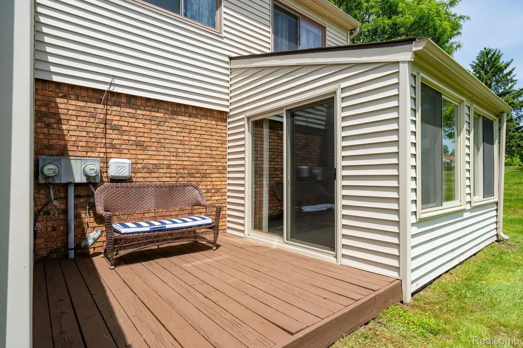 61957 Ticonderoga Drive South Lyon City MI 48178