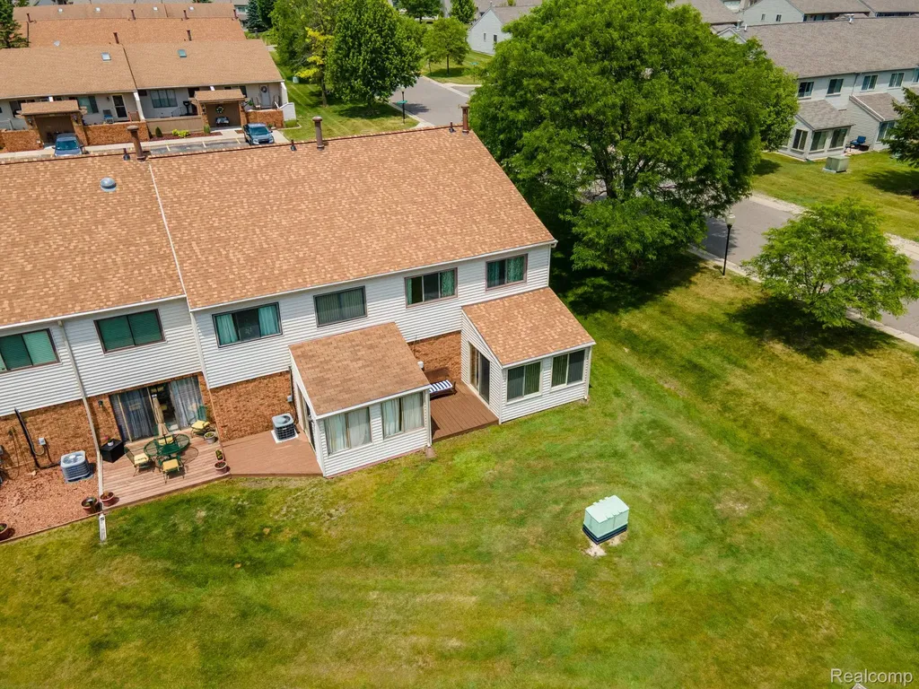 61957 Ticonderoga Drive South Lyon City MI 48178