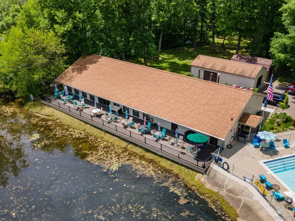 61957 Ticonderoga Drive South Lyon City MI 48178