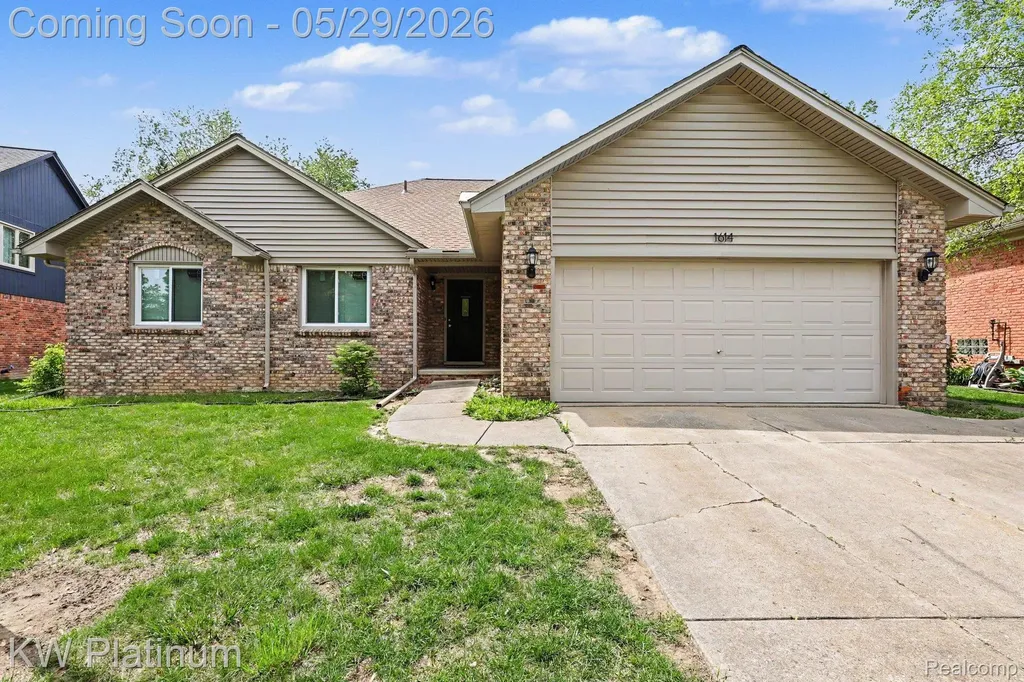 1614 Crestline Lane Rochester Hills City MI 48307