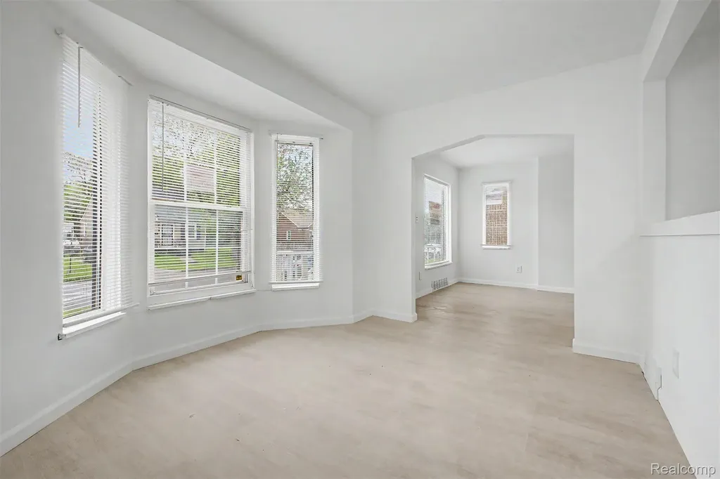 8849 Whitcomb Street Detroit City MI 48228