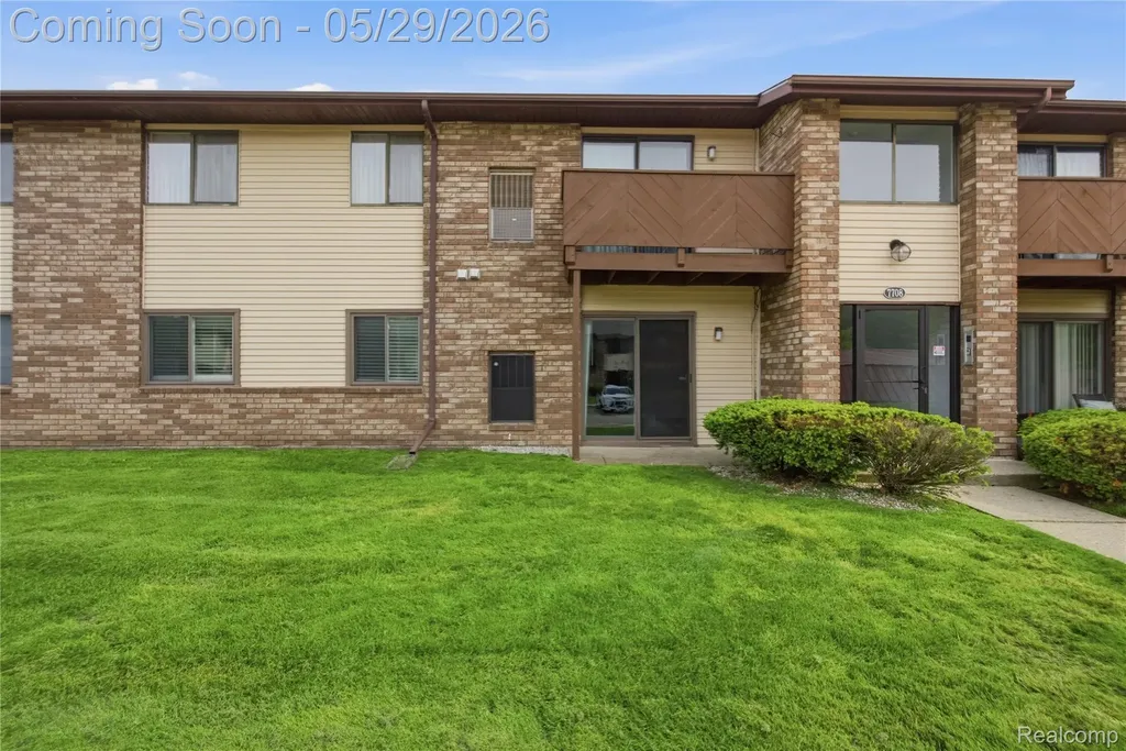 7708 Manor Circle Westland City MI 48185