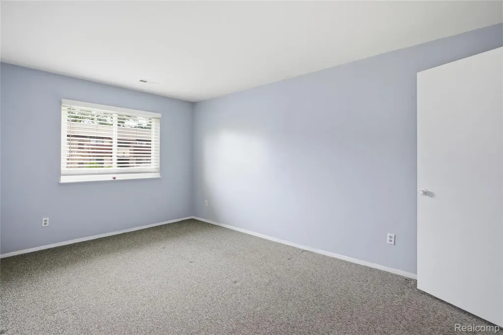 7708 Manor Circle Westland City MI 48185
