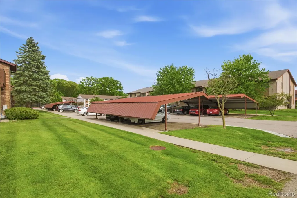 7708 Manor Circle Westland City MI 48185