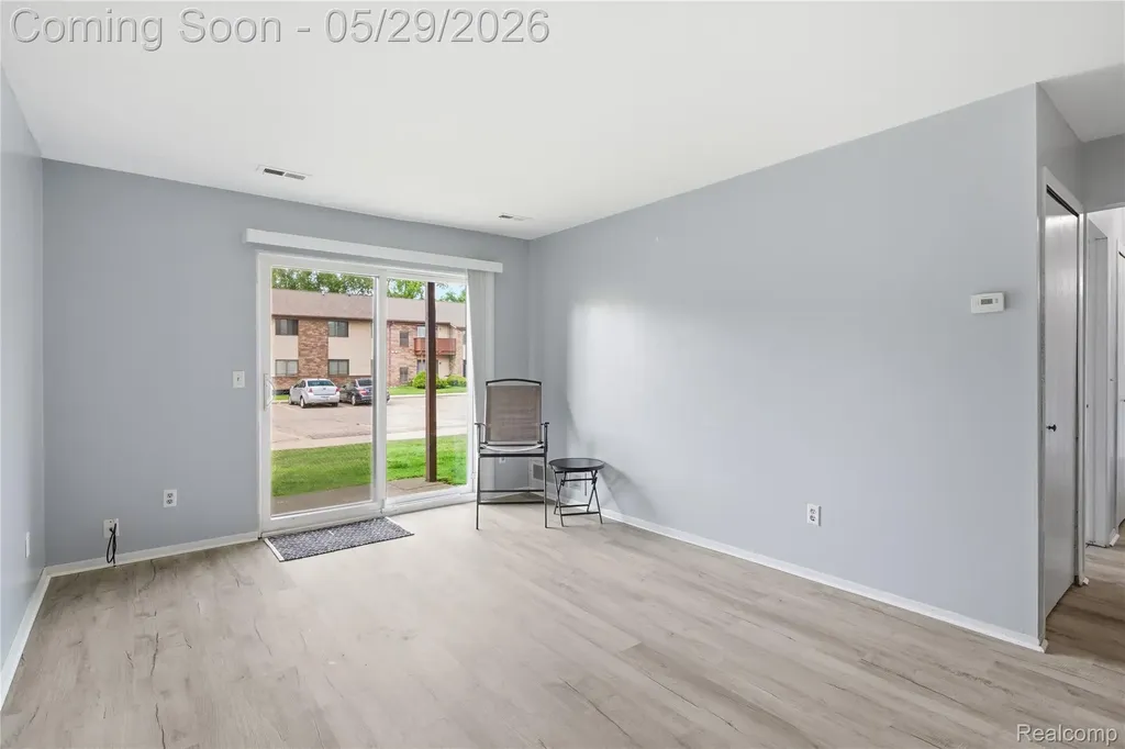 7708 Manor Circle Westland City MI 48185