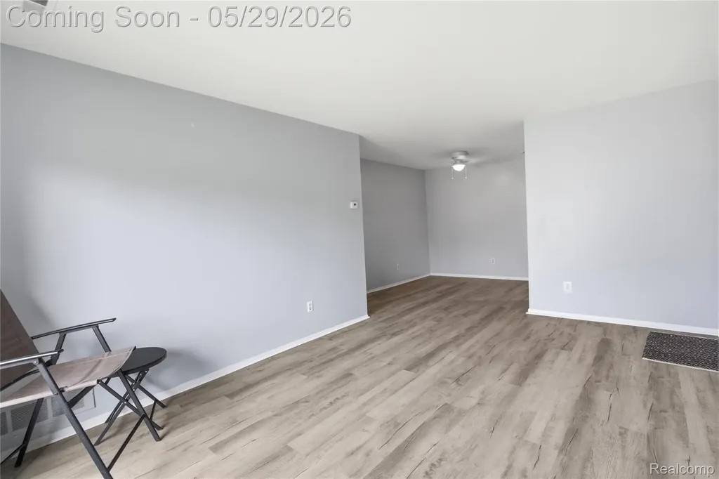 7708 Manor Circle Westland City MI 48185