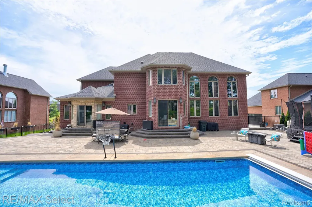 3334 Creekview Drive Davison Township MI 48423