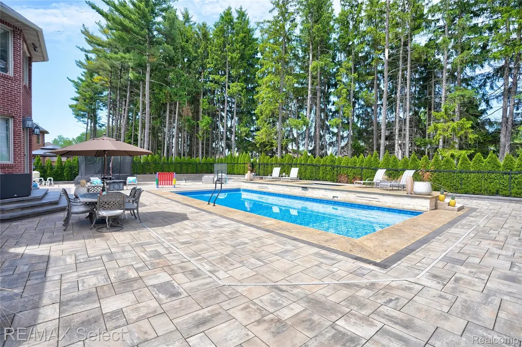 3334 Creekview Drive Davison Township MI 48423