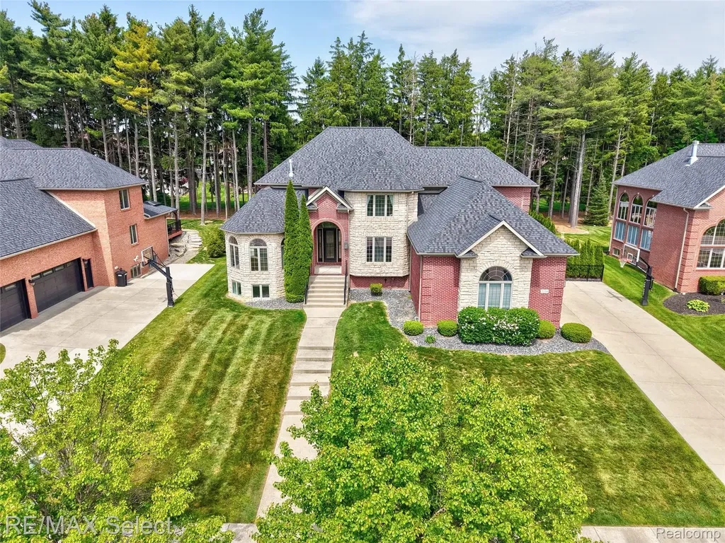 3334 Creekview Drive Davison Township MI 48423