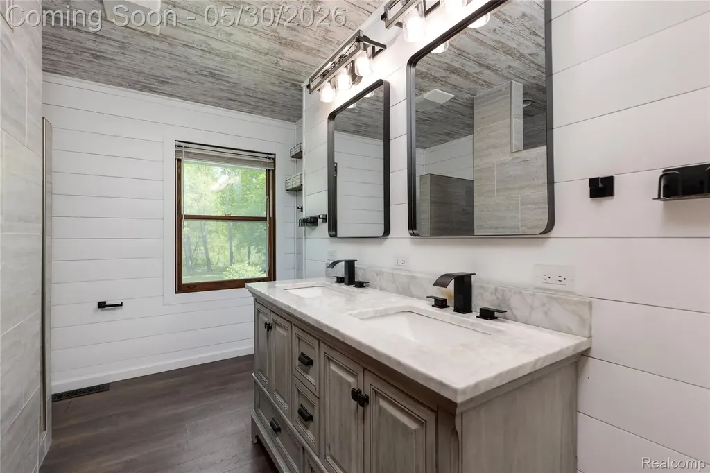 3750 Old Homestead Drive Oceola Township MI 48855