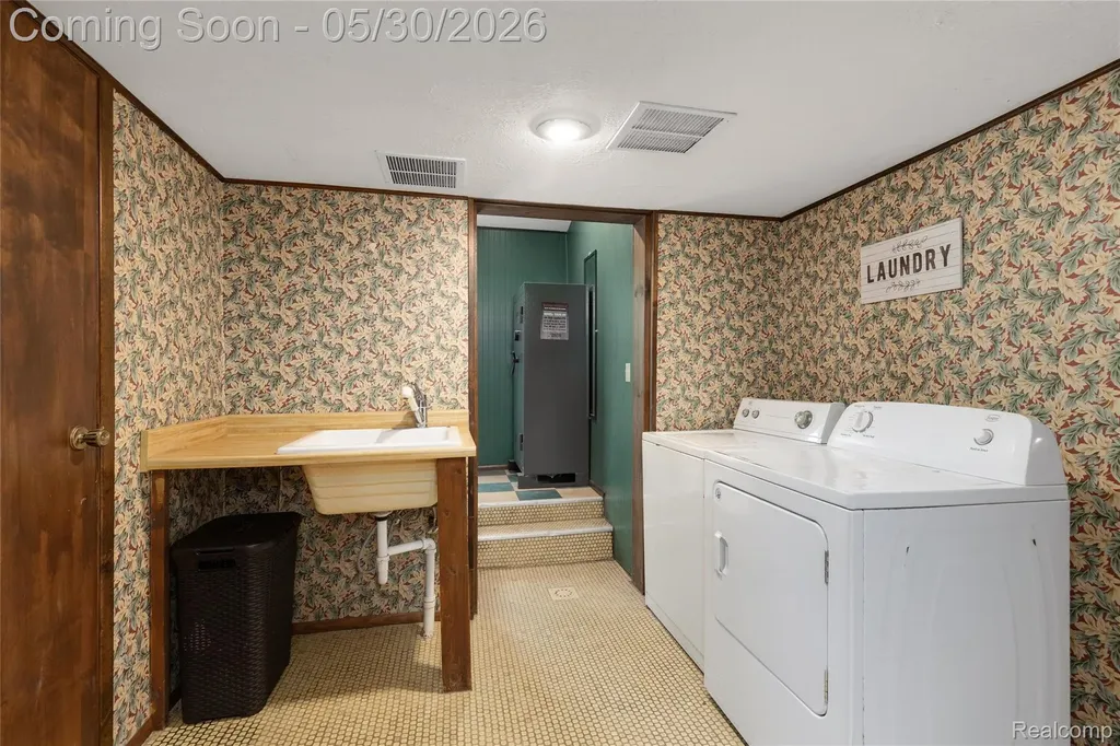 3750 Old Homestead Drive Oceola Township MI 48855