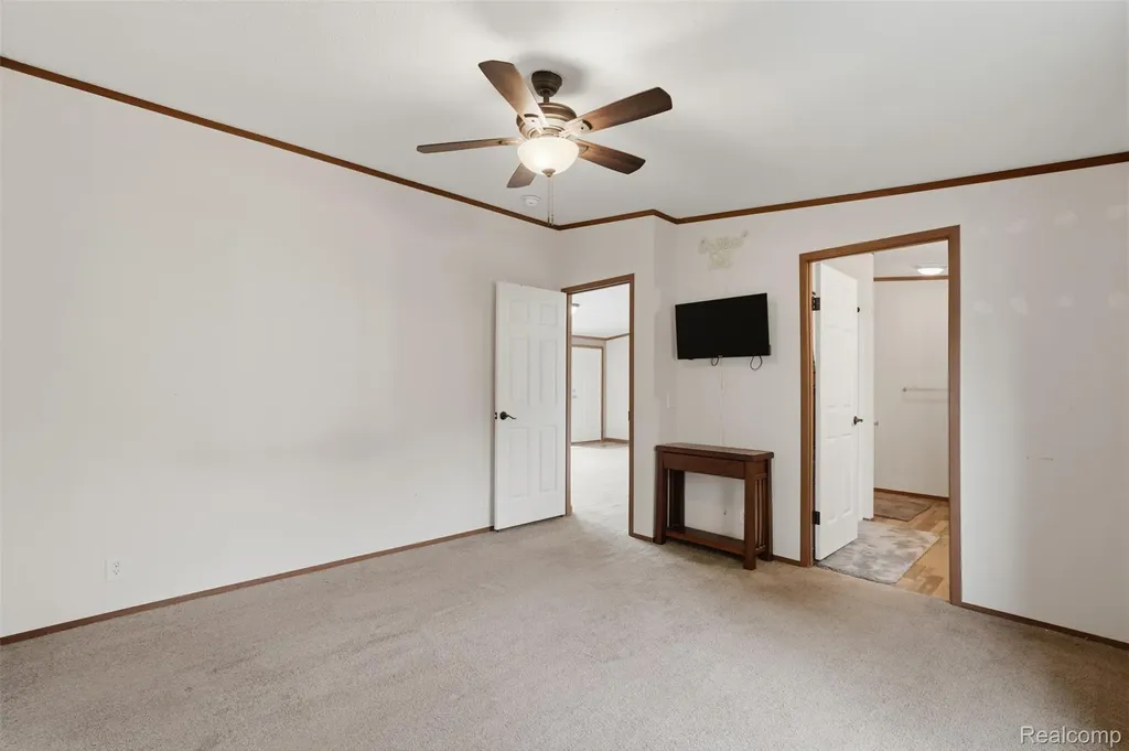11006 Wood Run Circle Green Oak Township MI 48178