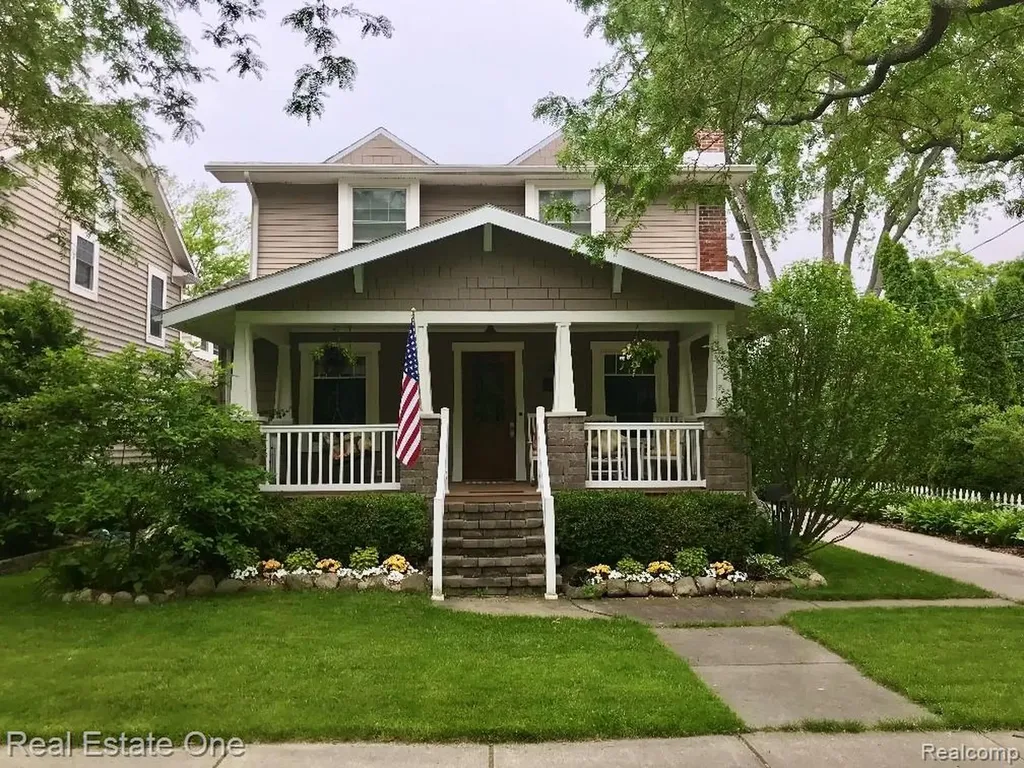 410 W 4th Street Rochester City MI 48307