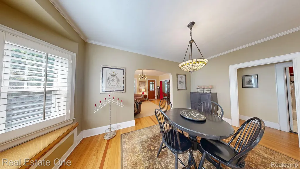 410 W 4th Street Rochester City MI 48307
