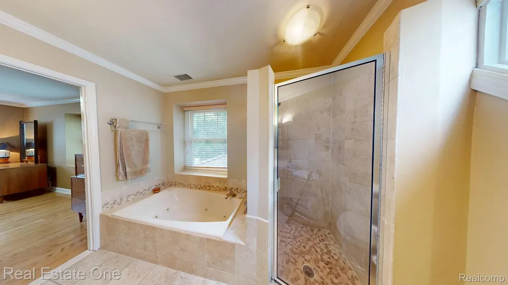 410 W 4th Street Rochester City MI 48307