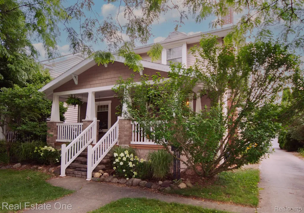 410 W 4th Street Rochester City MI 48307