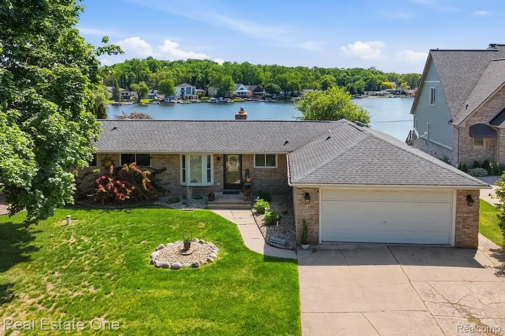 8080 Pine Ranch Drive Brighton Township MI 48114