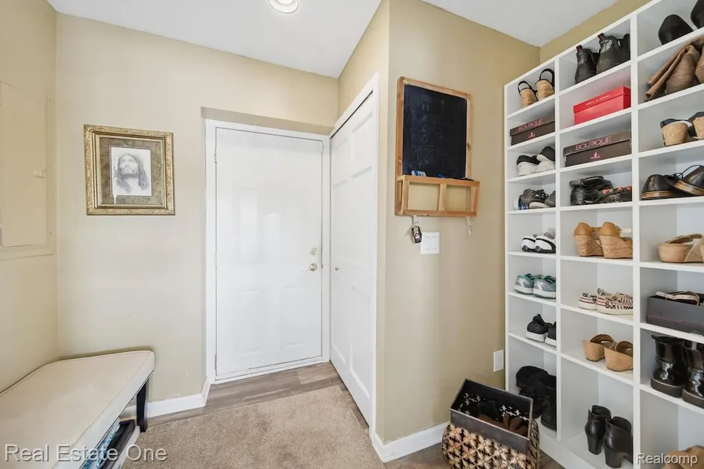 8080 Pine Ranch Drive Brighton Township MI 48114