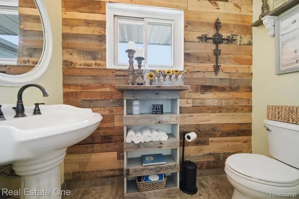 8080 Pine Ranch Drive Brighton Township MI 48114