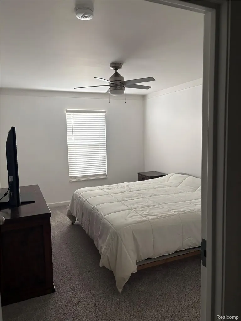 35050 Newport Court New Baltimore City MI 48047