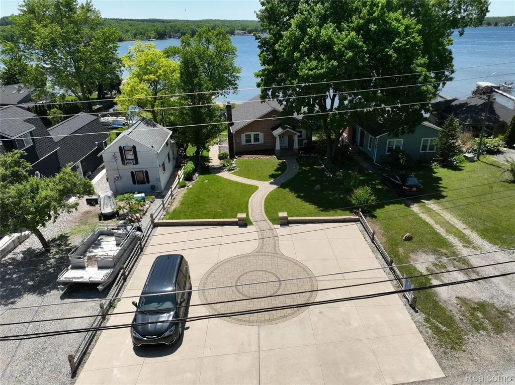 9619 Portage Lake Avenue Dexter Township MI 48169