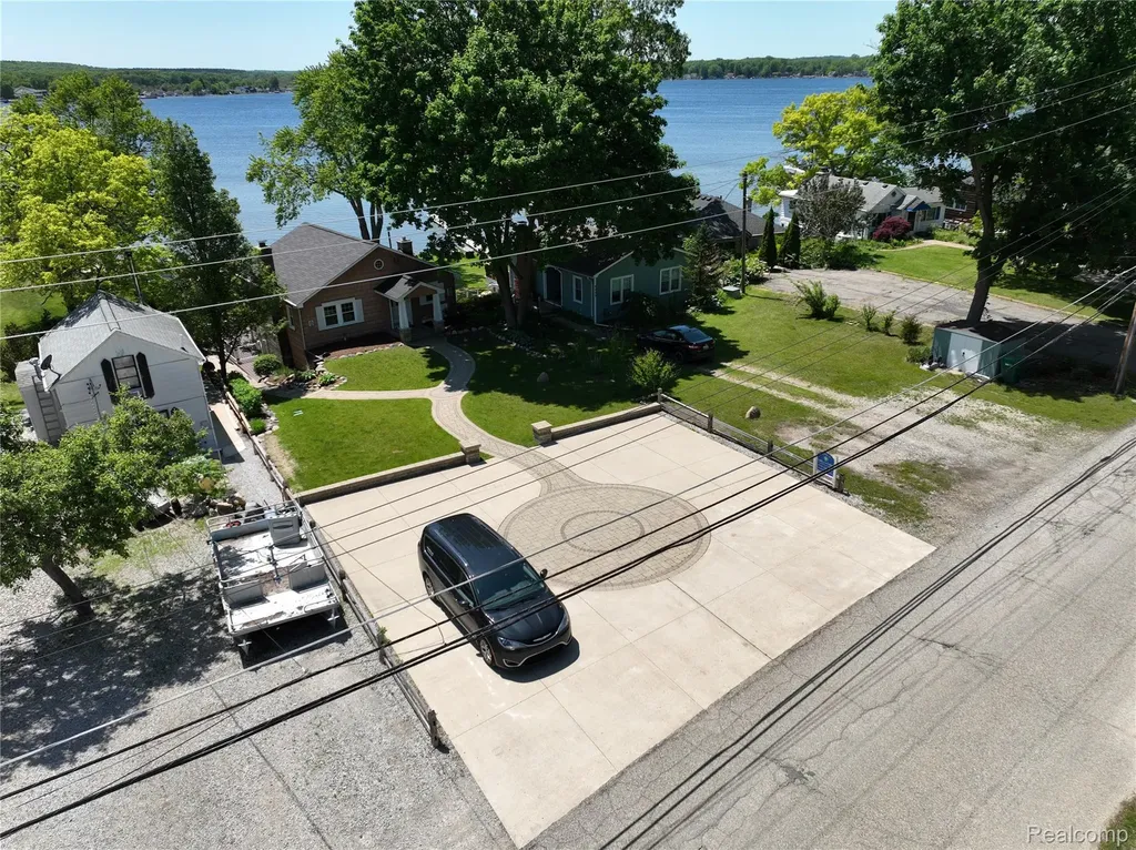 9619 Portage Lake Avenue Dexter Township MI 48169