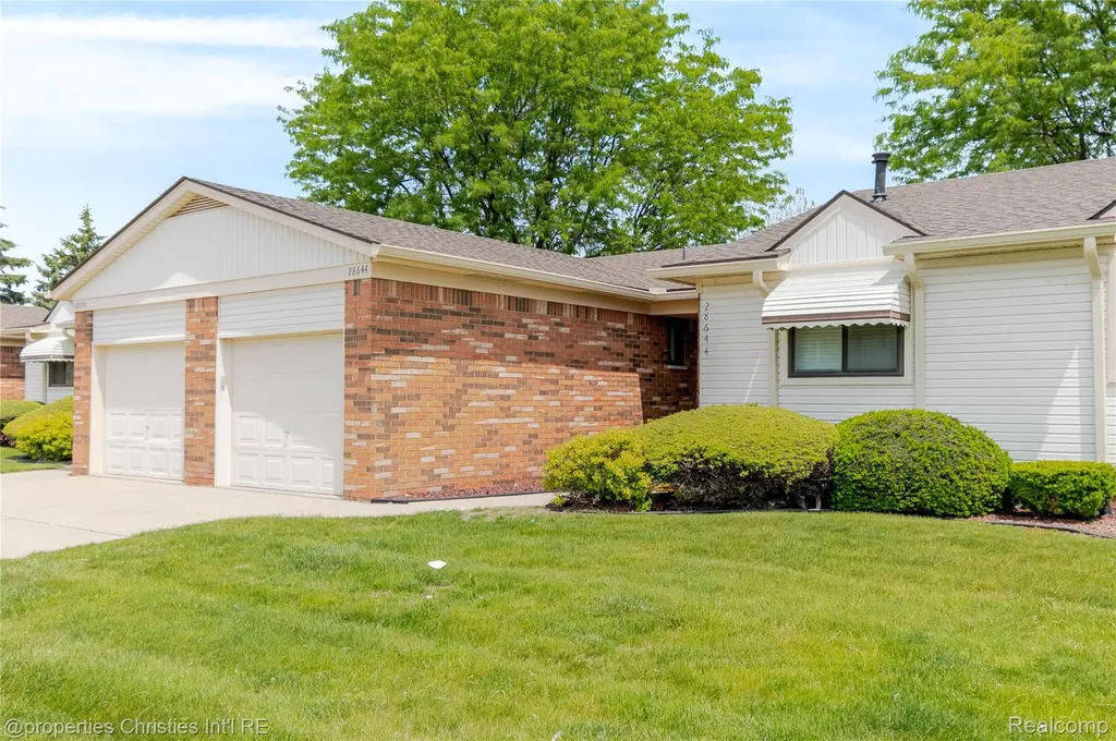 28644 Imperial Drive Warren City MI 48093