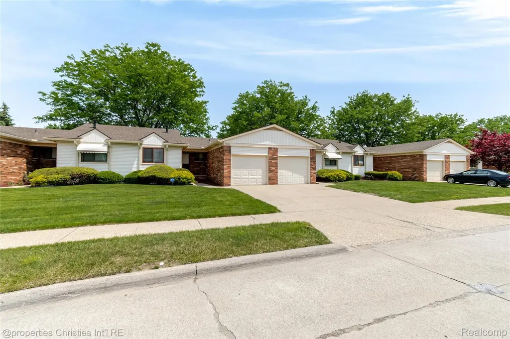 28644 Imperial Drive Warren City MI 48093