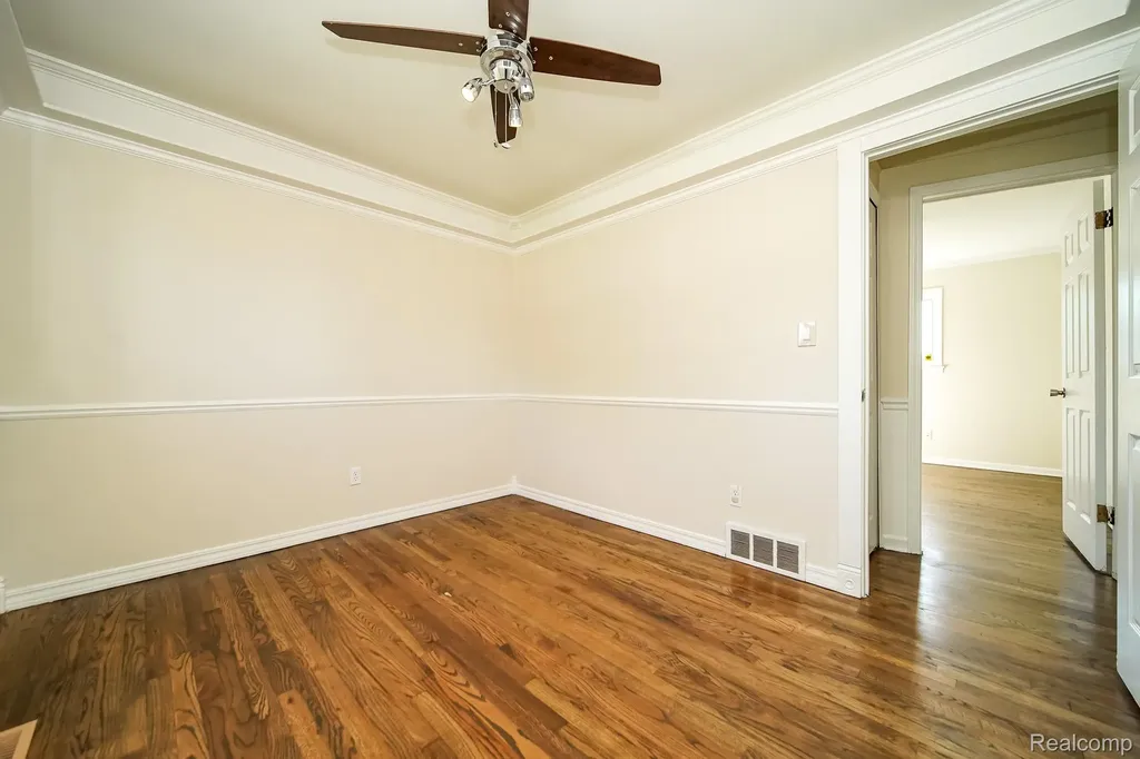 6641 Niagara Street Romulus City MI 48174