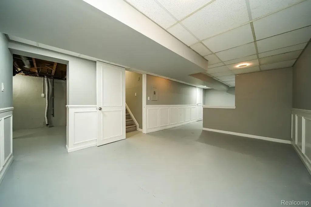 6641 Niagara Street Romulus City MI 48174