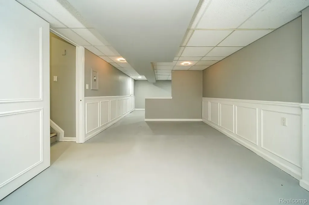6641 Niagara Street Romulus City MI 48174