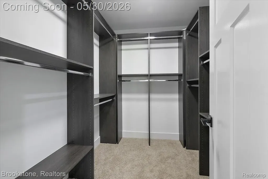 1085 Tecumseh Avenue Waterford Charter Township MI 48327