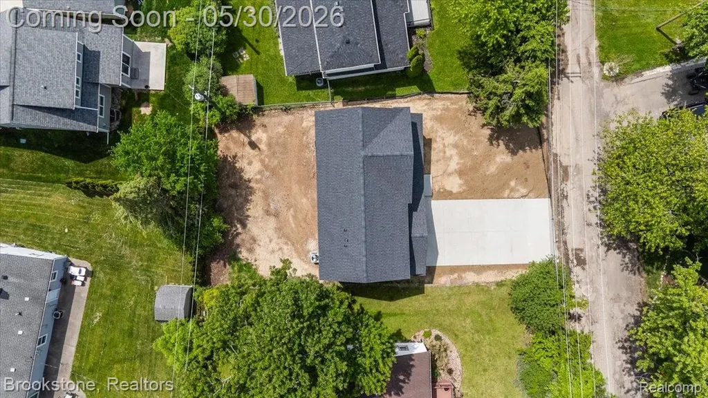 1085 Tecumseh Avenue Waterford Charter Township MI 48327