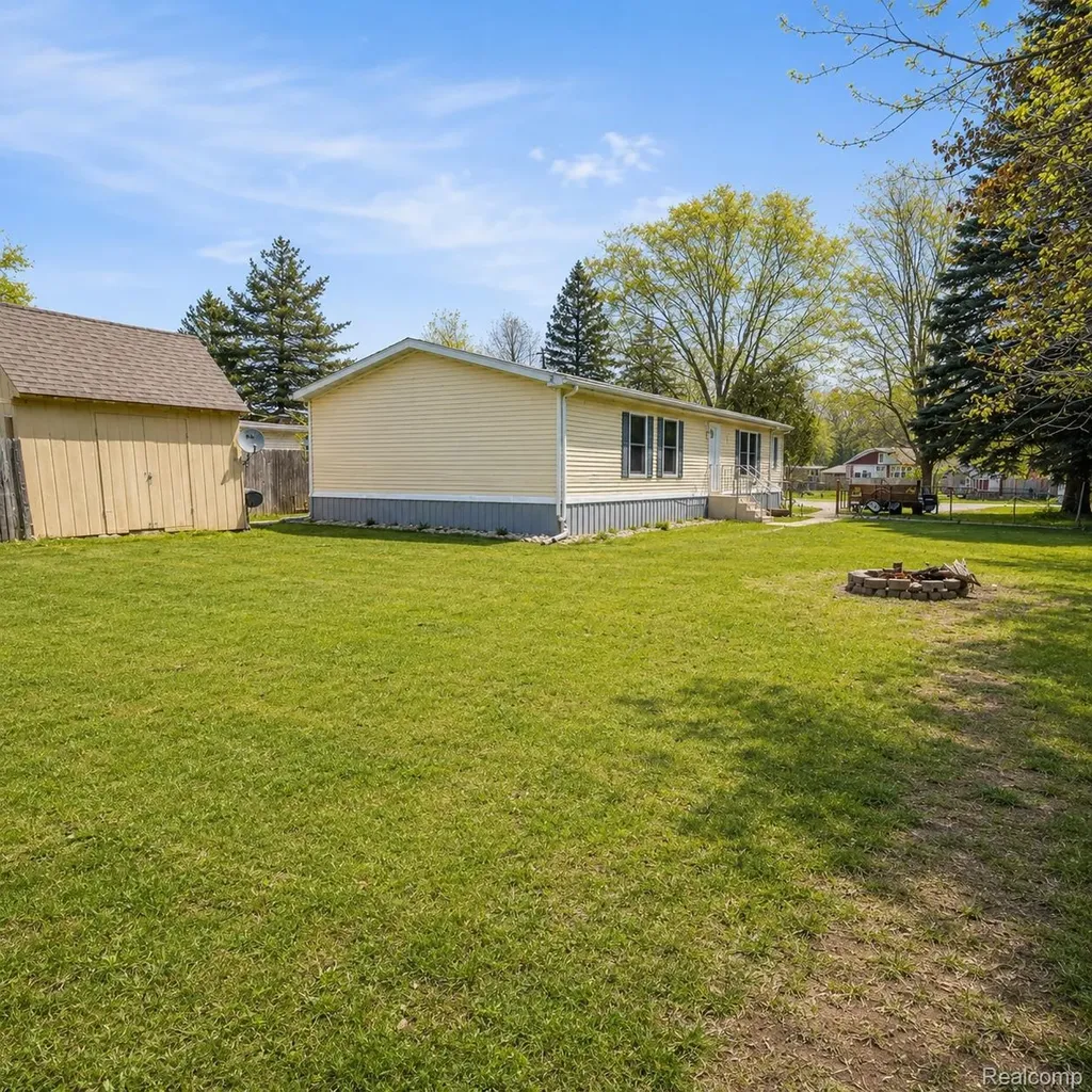 1756 Skyview Drive Genoa Township MI 48114