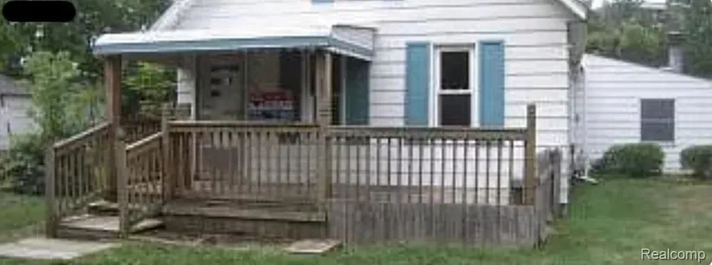 59 Marion Avenue Waterford Charter Township MI 48328