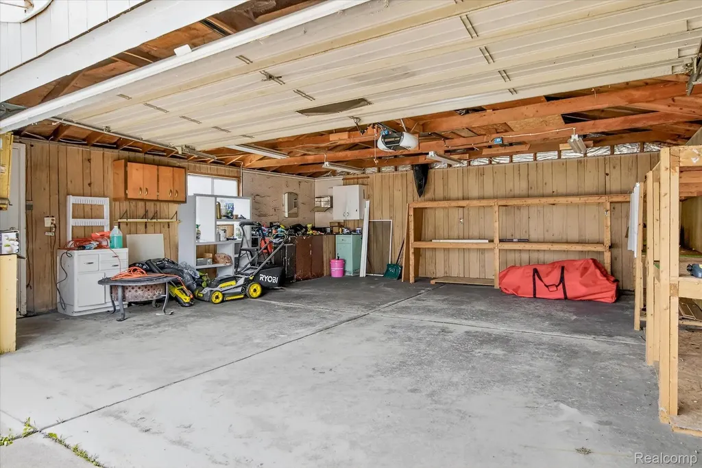 181 Brandt Street Garden City City MI 48135