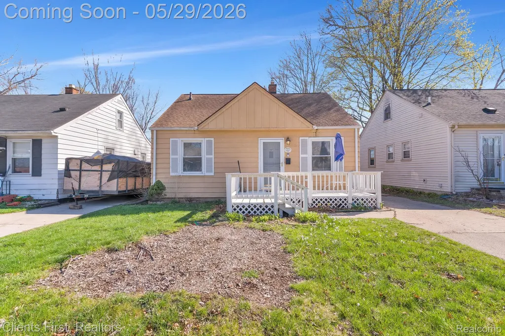 24047 Stanford Street Dearborn Heights City MI 48125