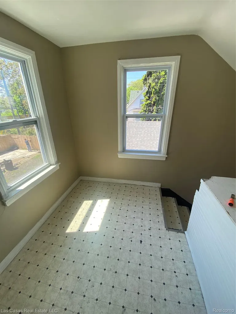 5125 Renville Street Detroit City MI 48210