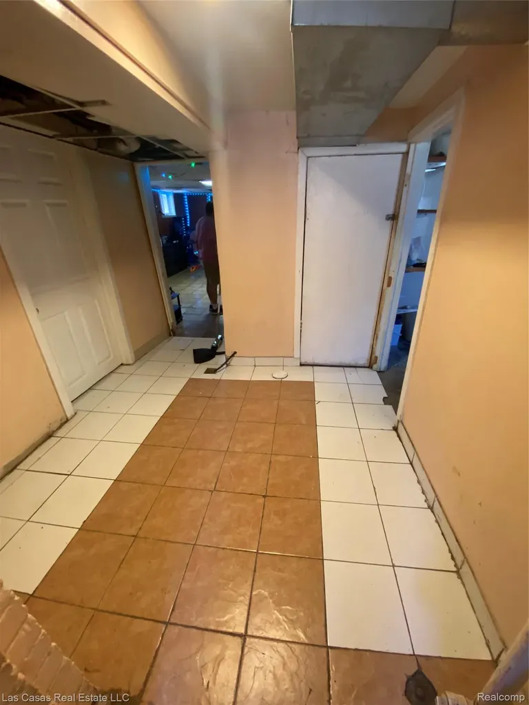 5125 Renville Street Detroit City MI 48210