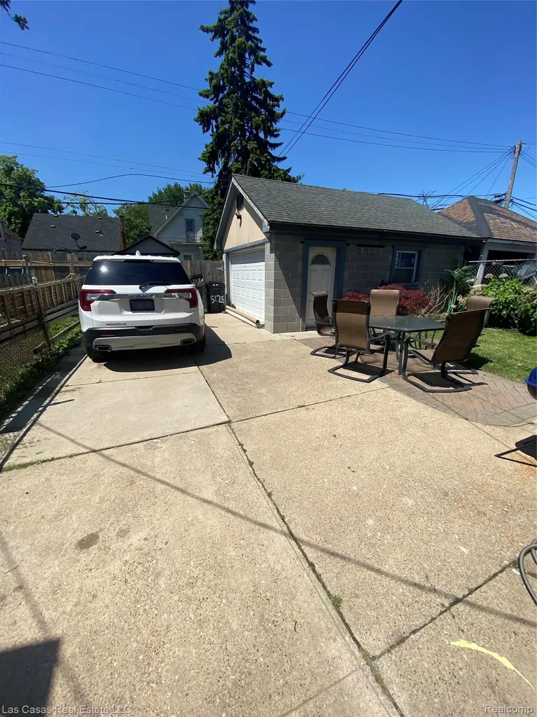5125 Renville Street Detroit City MI 48210